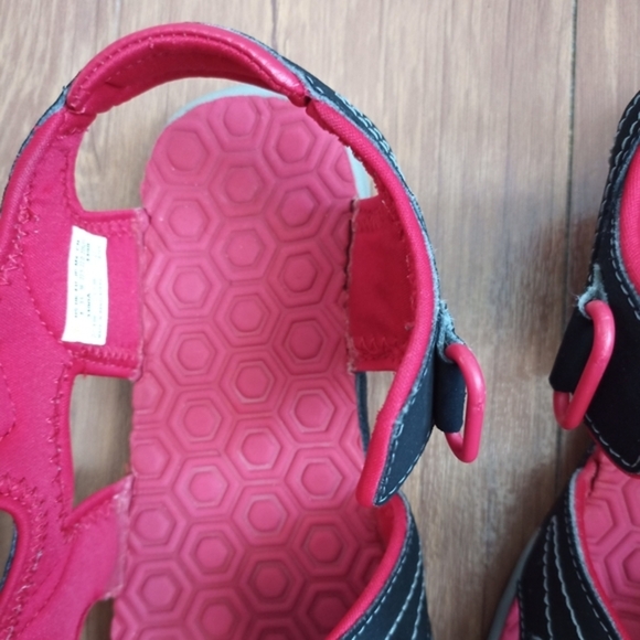 Timberland Sandal Size 4 Boys - Picture 6 of 8